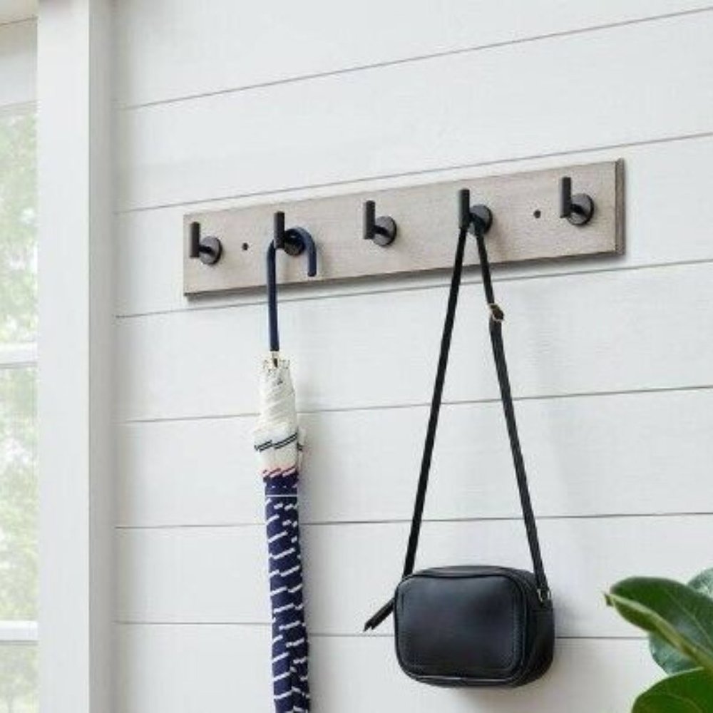 Textured Coastal Oak 18 in. Hook Rack with 5 Matte Black Single Post Hoo…